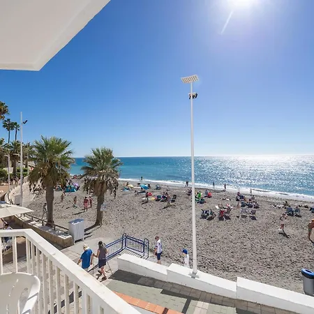 Vacacional En Edificio Torresol, Primera Linea De Playa Nerja
