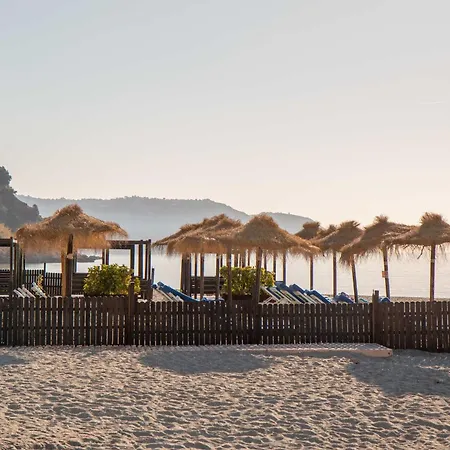 شقة Vacacional En Edificio Torresol, Primera Linea De Playa نيرخا